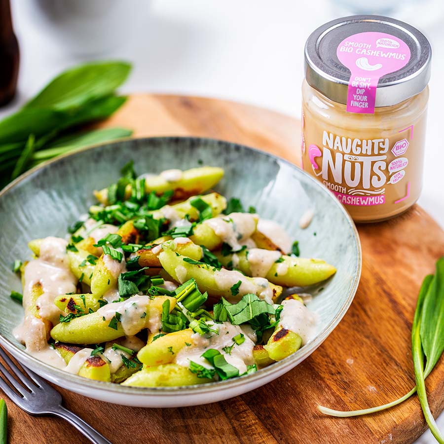 Vegane Bärlauch-Schupfnudeln mit einer cheesy Sauce aus Naughty Nuts BIO Cashewmus Smooth